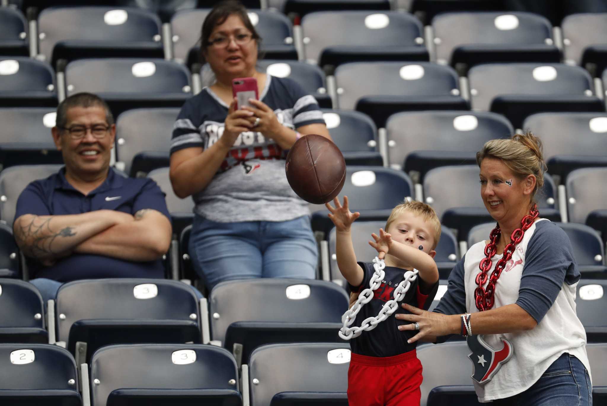 Texans tailgating fans celebrate home opener at NRG Stadium