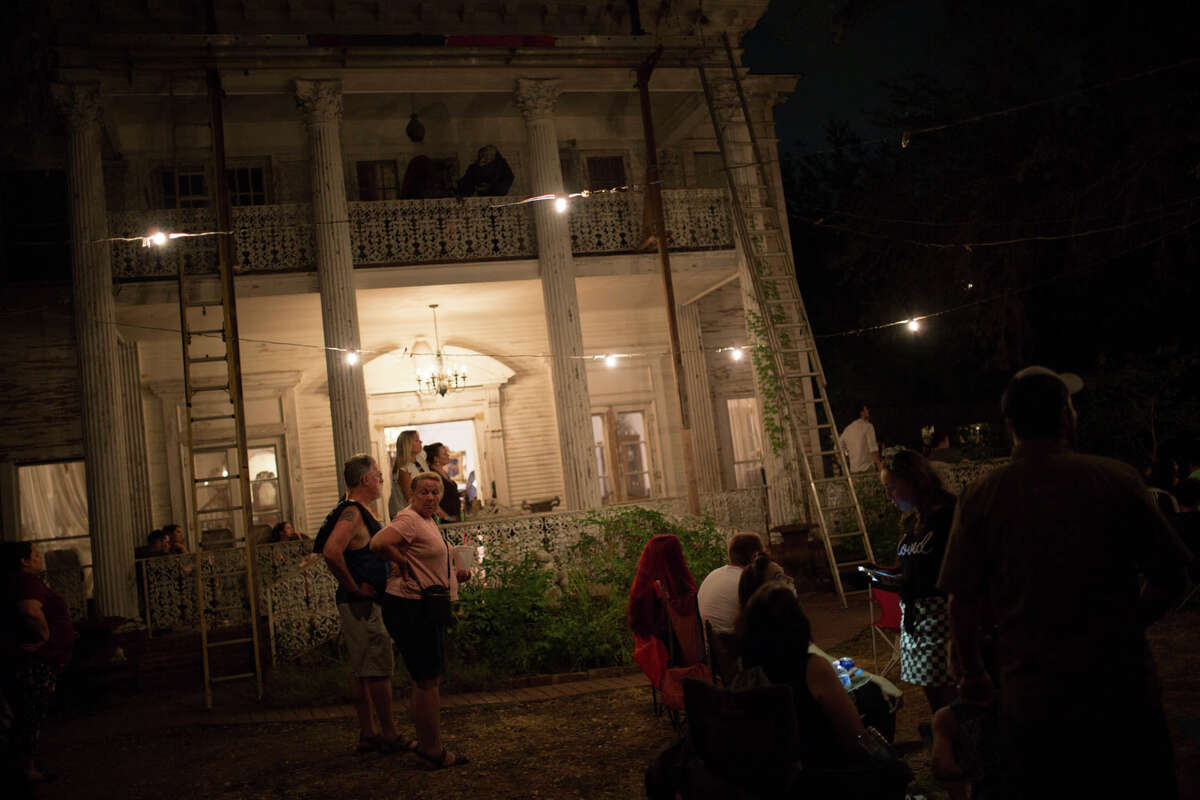 Photos: Victoria's Black Swan Inn showcases spooky history to ...