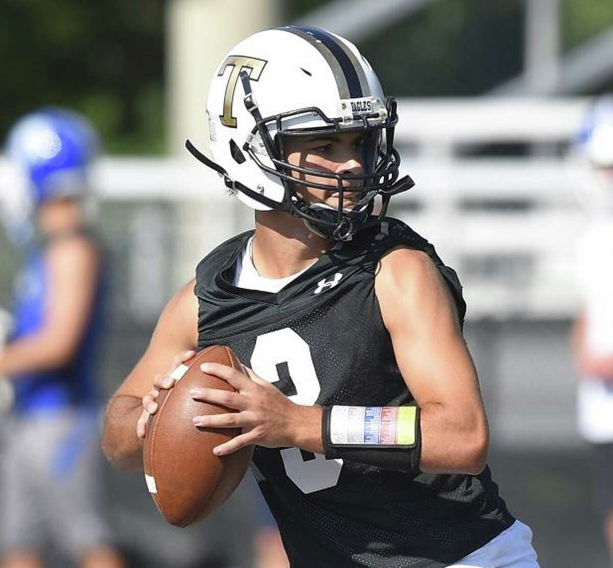 Riley Simpson threw five touchdowns in one half of play against Bridgeport Central.