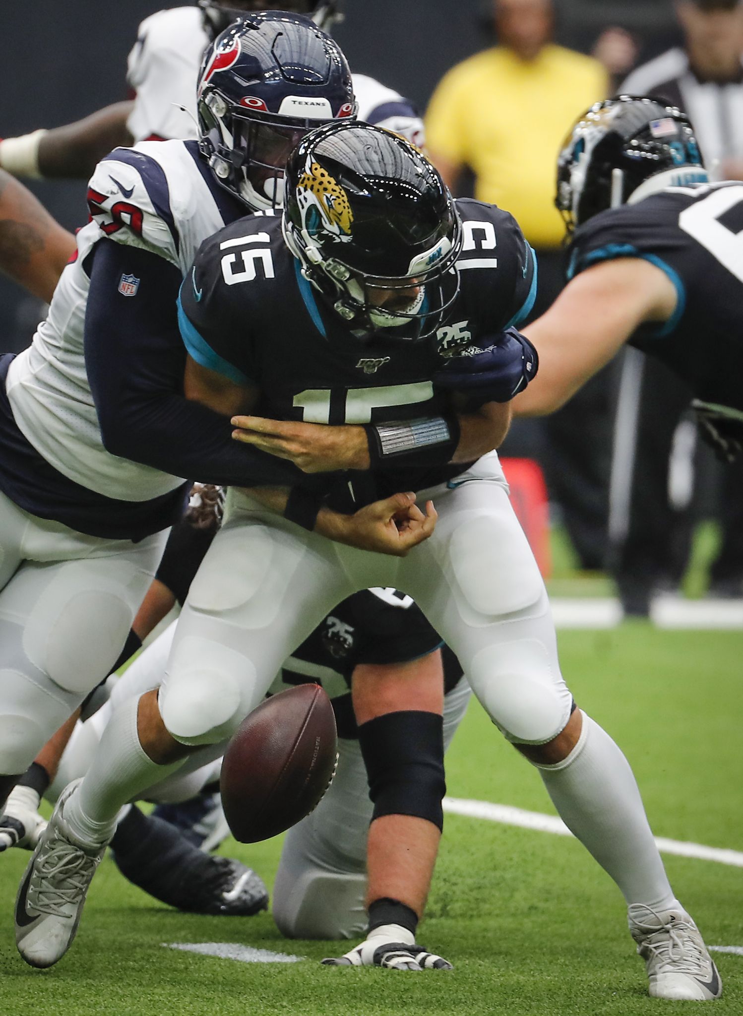 Houston, Texas, USA. 27th Nov, 2016. San Diego Chargers defensive end Joey  Bosa (99) during the 1st quarter of an NFL game between the Houston Texans  and the San Diego Chargers at