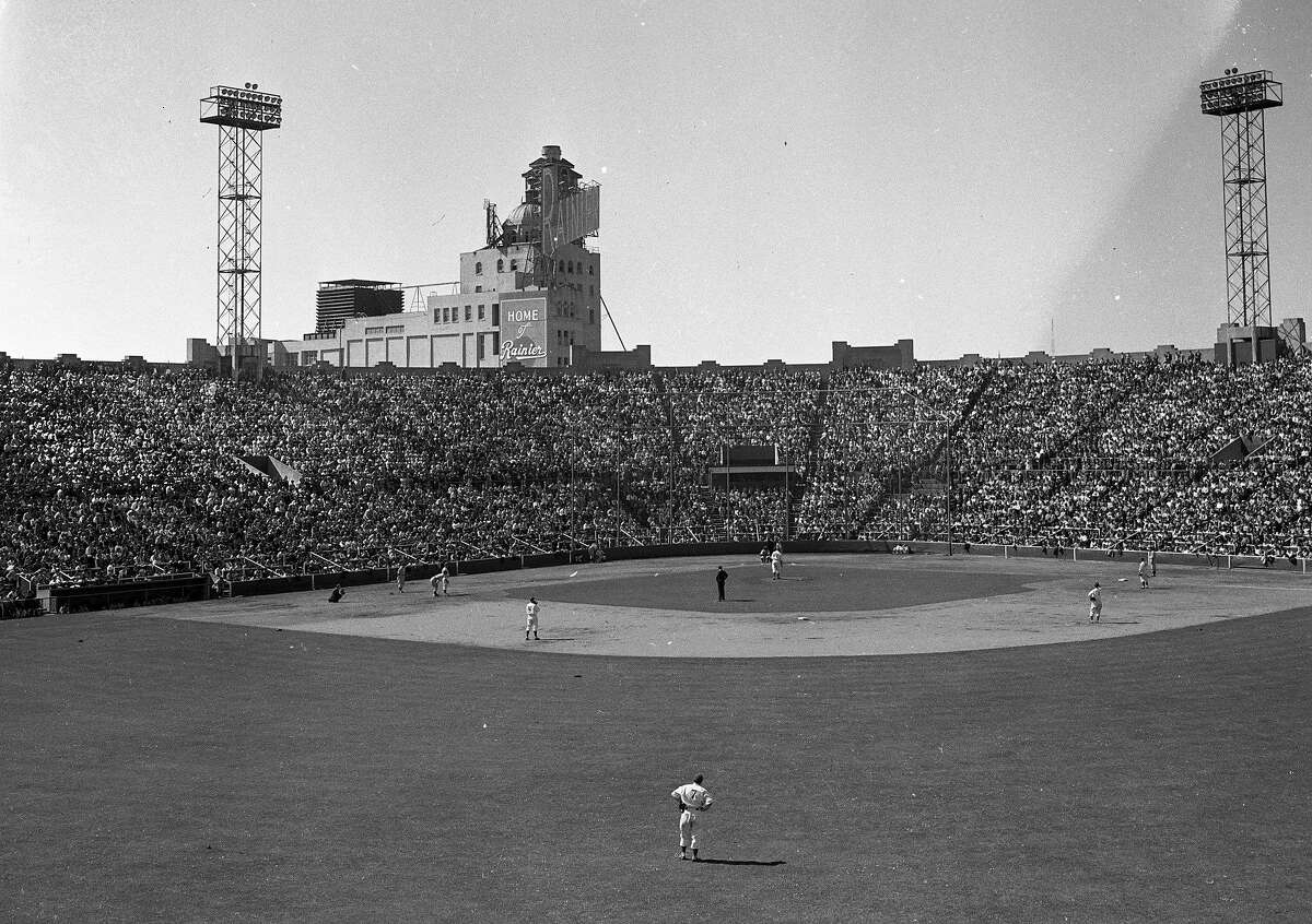 Seals Stadium When SF’s first bigthrills ballpark faced the wrecking ball