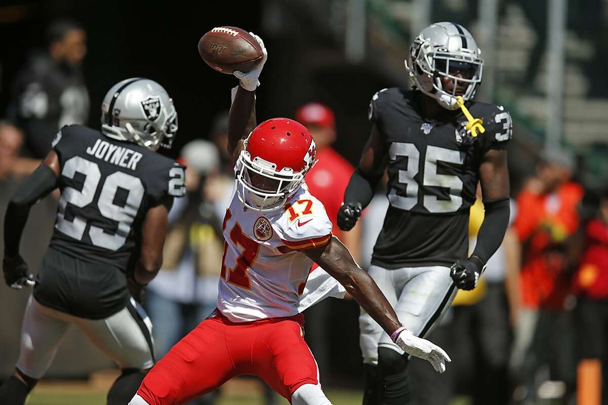 Kansas City Chiefs wide receiver Mecole Hardman (17) runs for a touchdown  during the second hal …