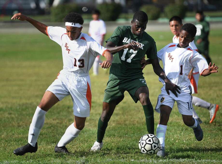 Bullard-Havens, Bassick play to tie in boys soccer - Connecticut Post