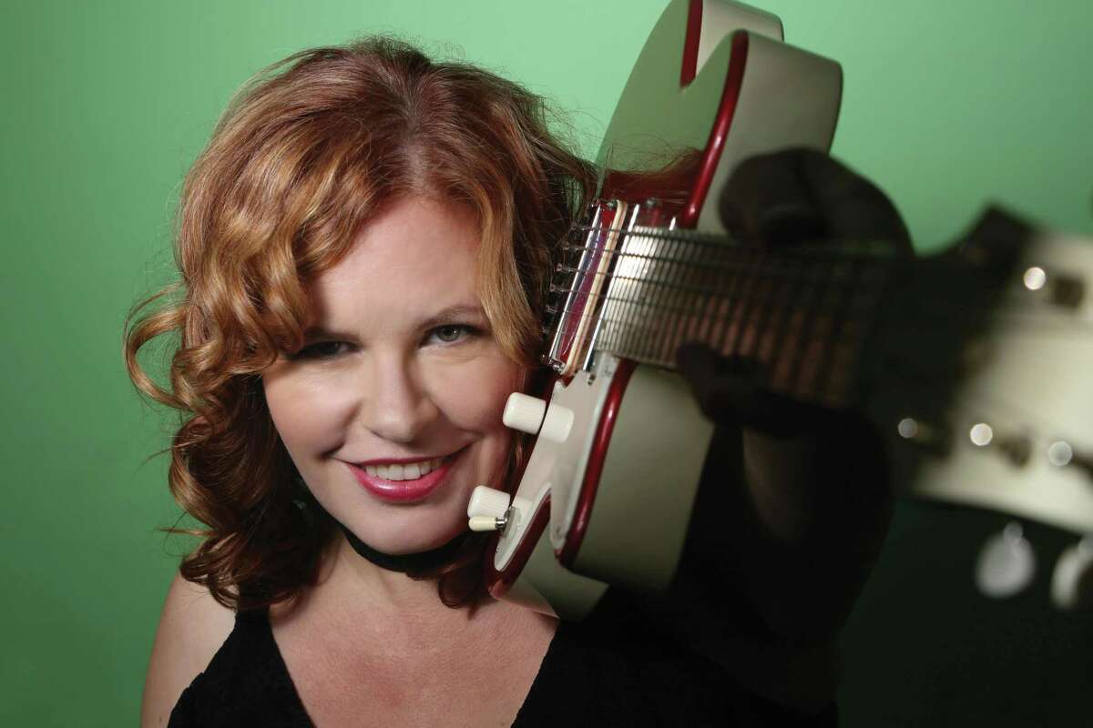 Suzie Vinnick will perform with Steve Kirkman on Sept. 21 at 7:30 p.m. at the New Fairfield Senior Center, 33 Route 37, New Fairfield. Tickets are $10. For more information, visit groovininnewfairfield.com.