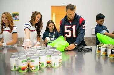 Texans Lonnie Johnson Jr Named Nflpa Community Mvp After