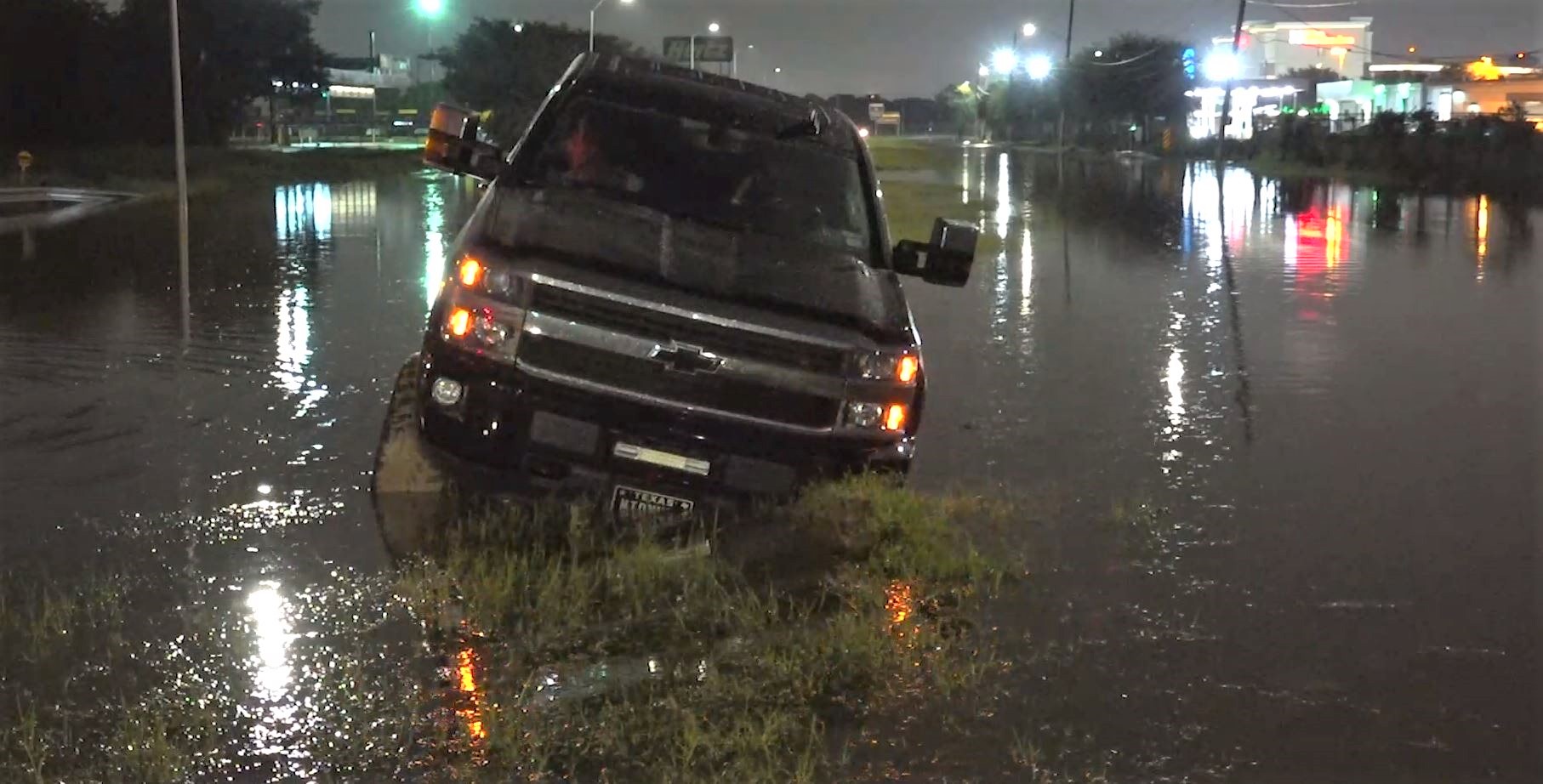 Mattress Mack again offers refuge to Houstonians impacted by Tropical Storm  Imelda - The Washington Post