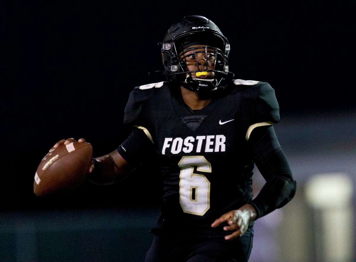 Foster quarterback Ryan Stubblefield (6) looks to pass during the third quarter of a non-district high school football game at Guy K. Traylor Stadium, Saturday, Sept. 14, 2019, in Rosenberg.