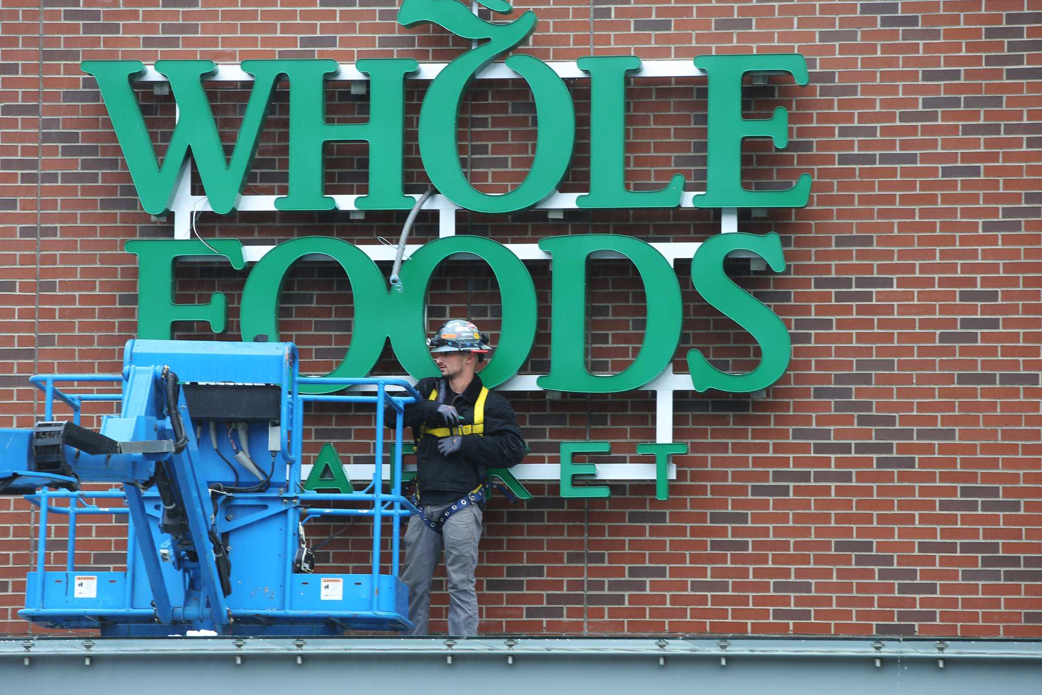 Whole Foods makes its long awaited debut in West Seattle