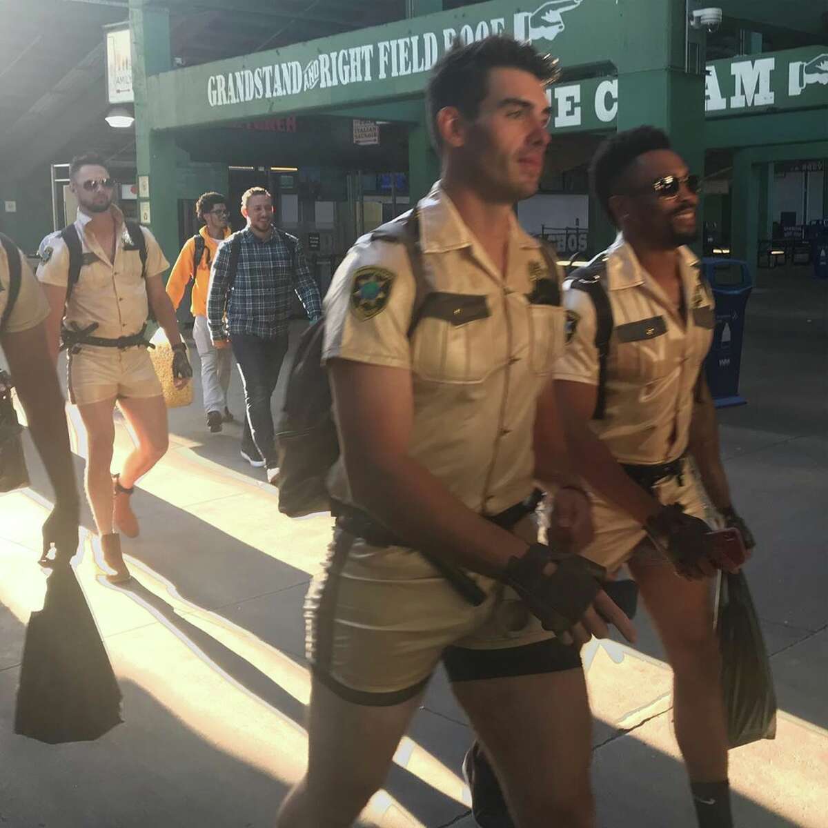 San Francisco Giants' rookies bring the 'Kenergy' to MLB dress-up day