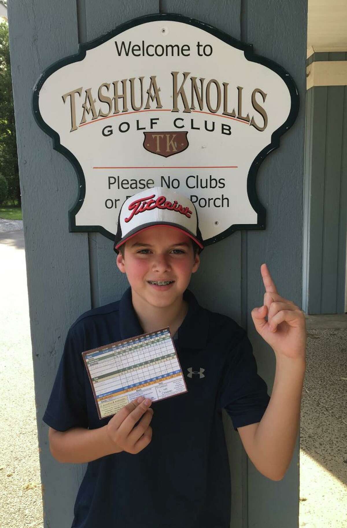 Mark Lumpinski captured the 12U Junior Golf Club championship at Tashua Knolls.