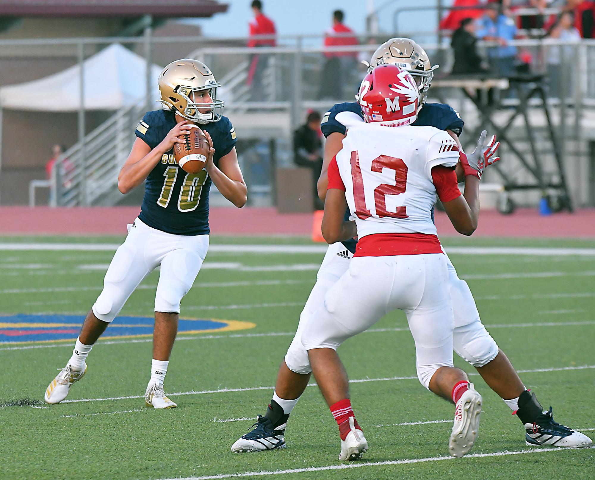 Why Laredo coaches, players like checkdown passes