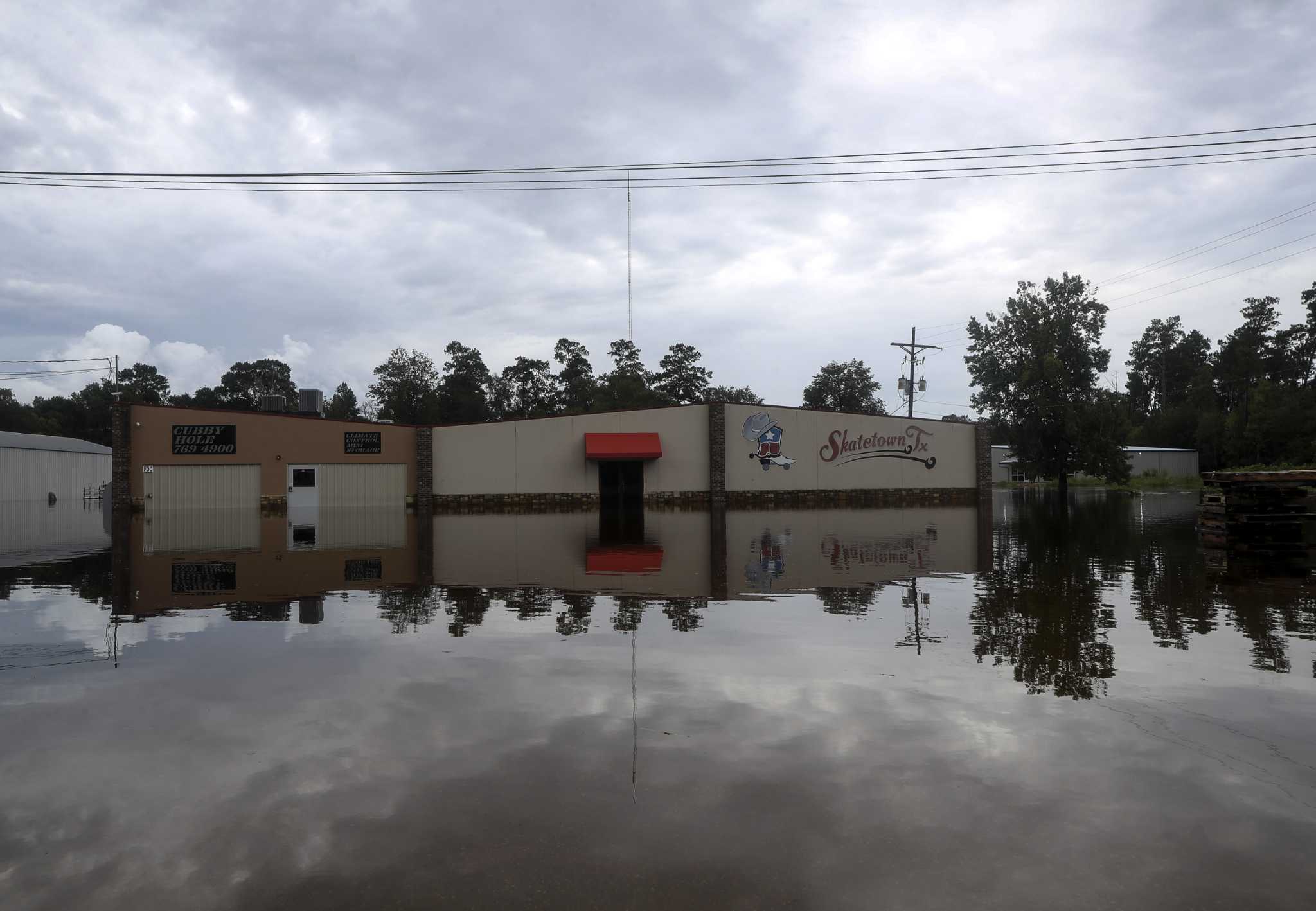 Mattress Mack again offers refuge to Houstonians impacted by Tropical Storm  Imelda - The Washington Post