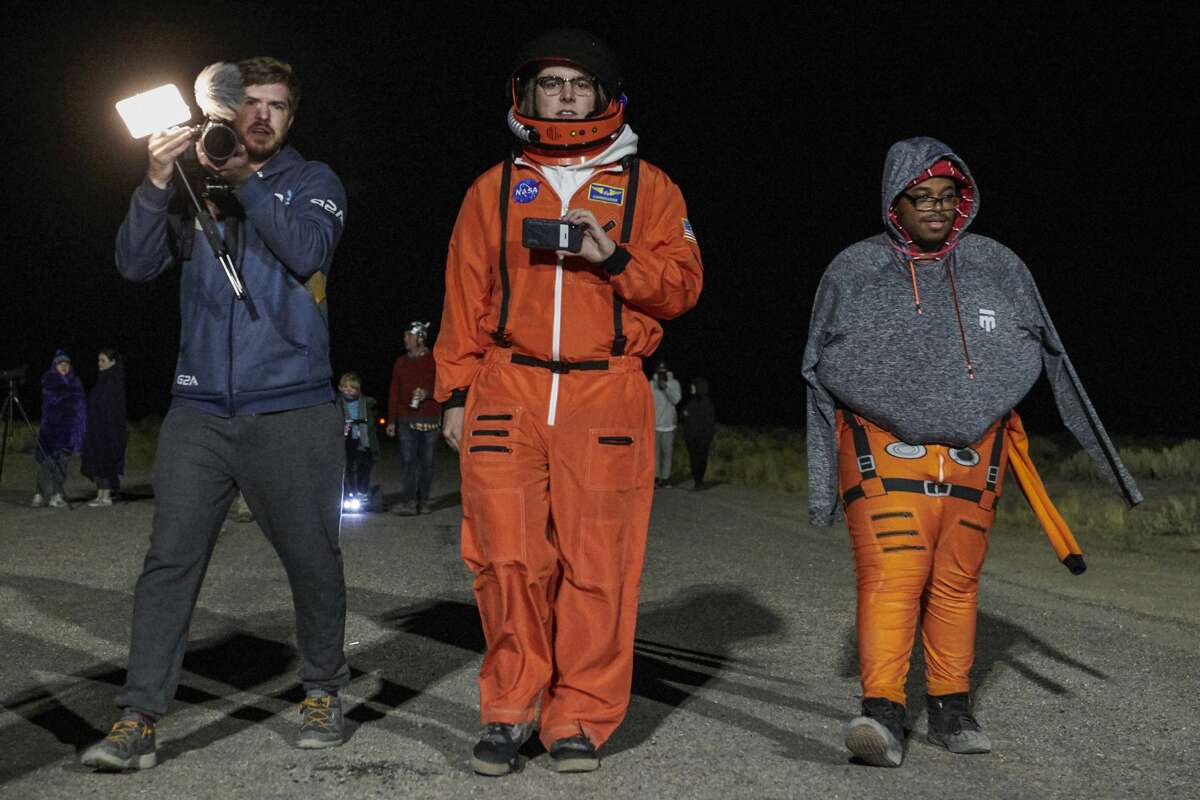 How many people came to strom area 51