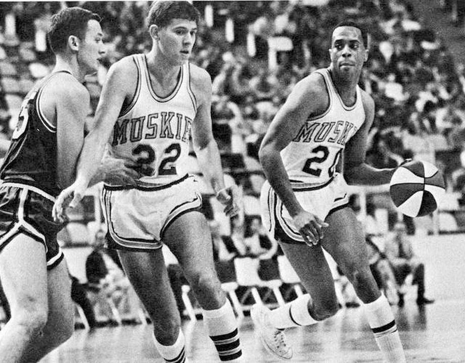 Big Weekend For Ui Hall Of Famers Freeman Thomas Alton Telegraph