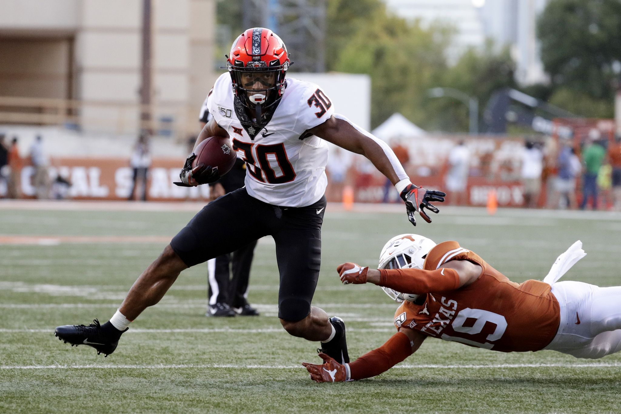 Oklahoma State coach's conservative news network T-shirt nearly cost him a  star player