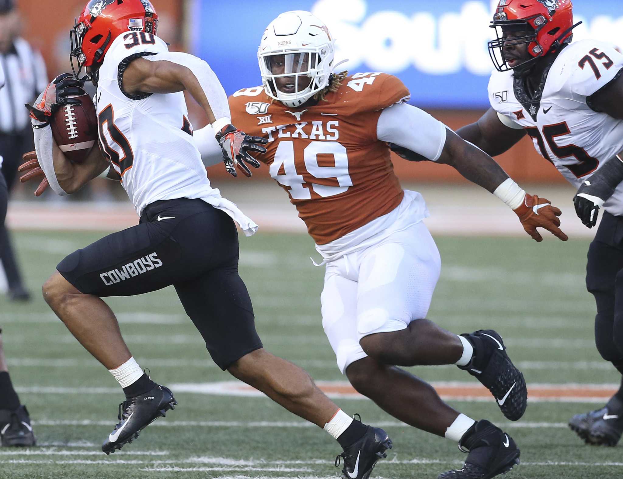 Falcons draft Texas DT Ta'Quon Graham in fifth round