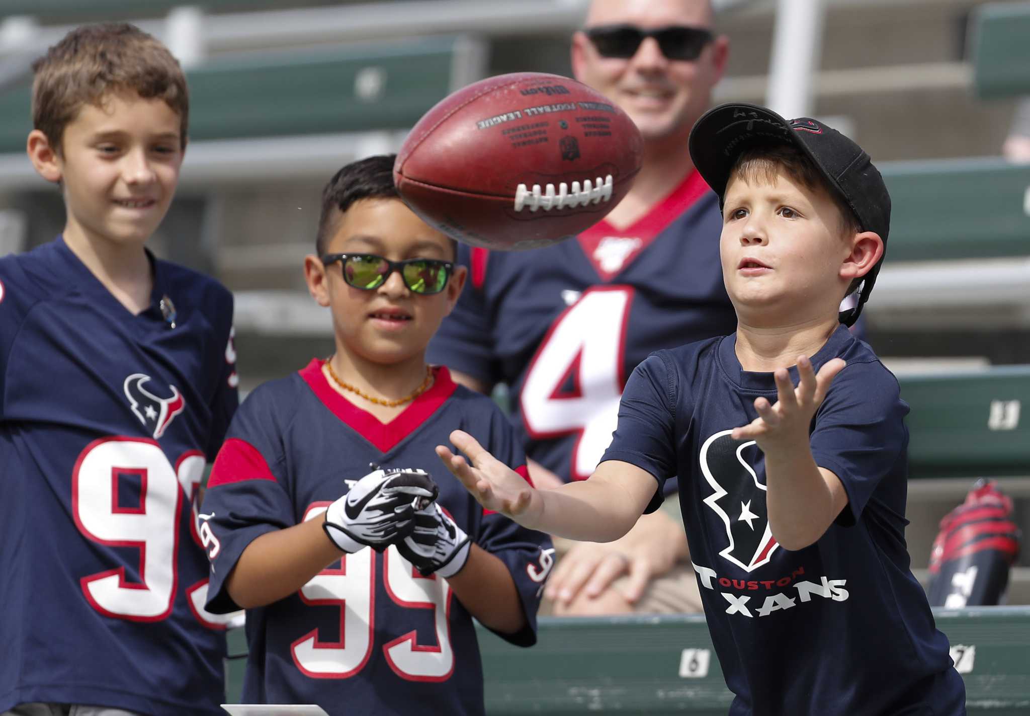 Houston Texans quarterback Deshaun Watson (4) greets wide receiver Kenny  Stills (12) before an NFL football game against the Tennessee Titans  Sunday, Oct. 18, 2020, in Nashville, Tenn. (AP Photo/Mark Zaleski Stock  Photo - Alamy