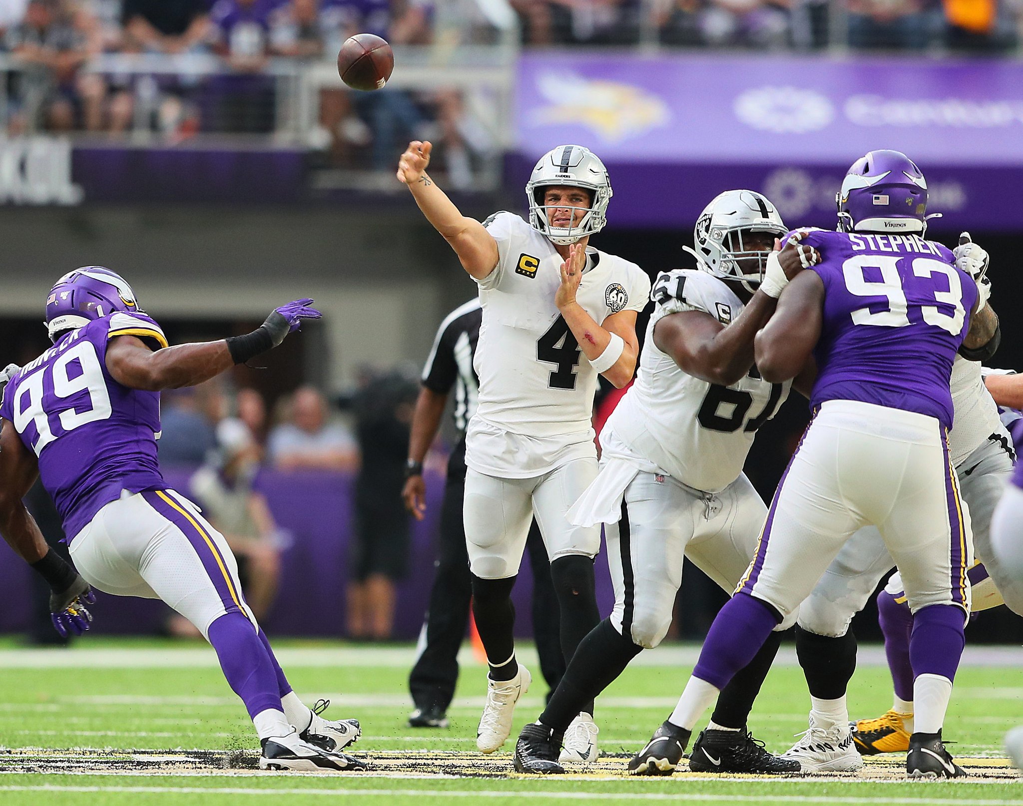 Raiders' game grades vs. Vikings: Slow start, poor play, another road loss