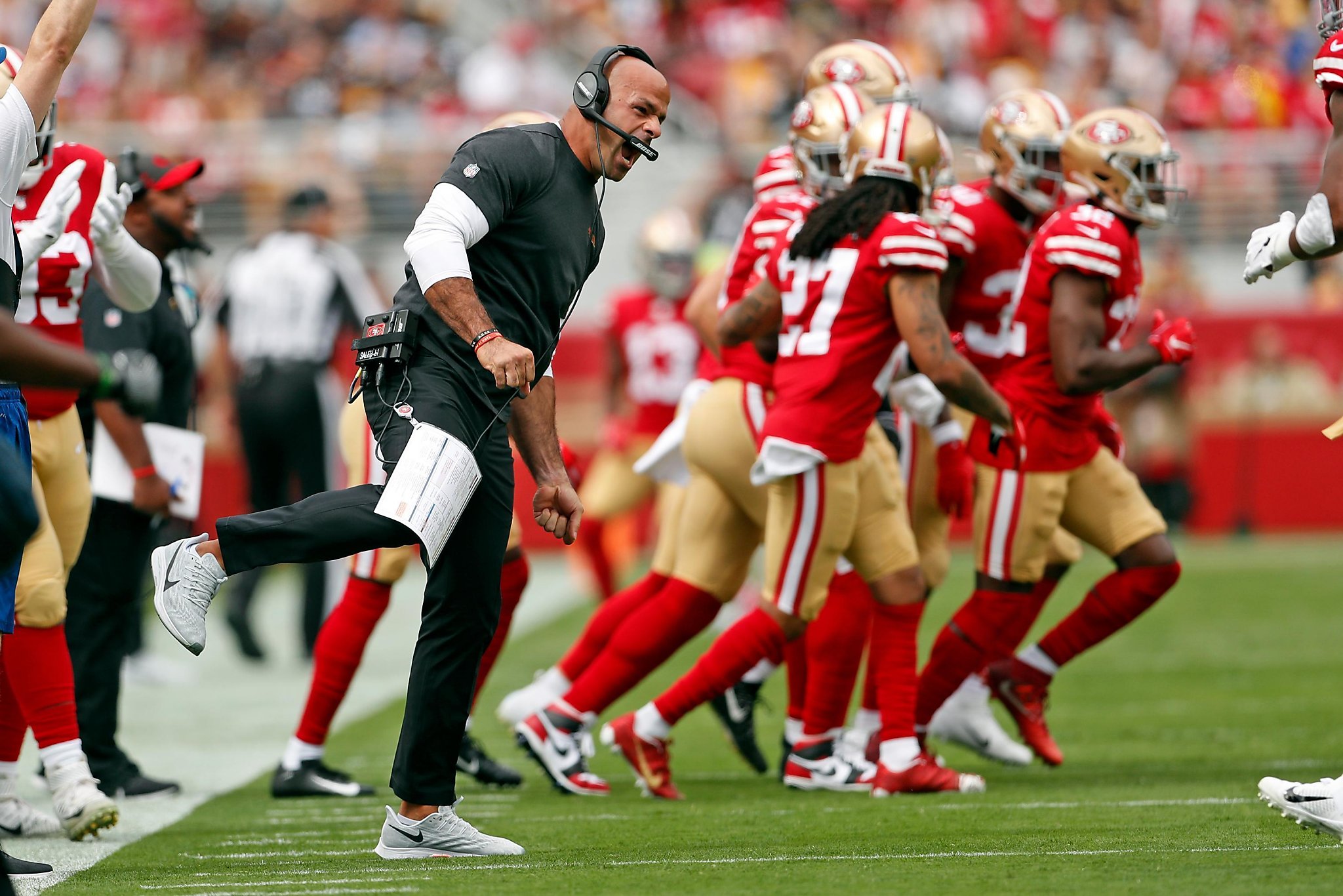 San Fransisco 49ers fans watch Robert Saleh and team in Dearborn