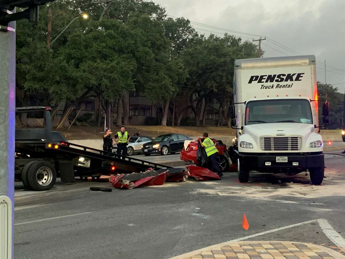 Sapd Identifies Man Who Died In Crash In Medical Center Area