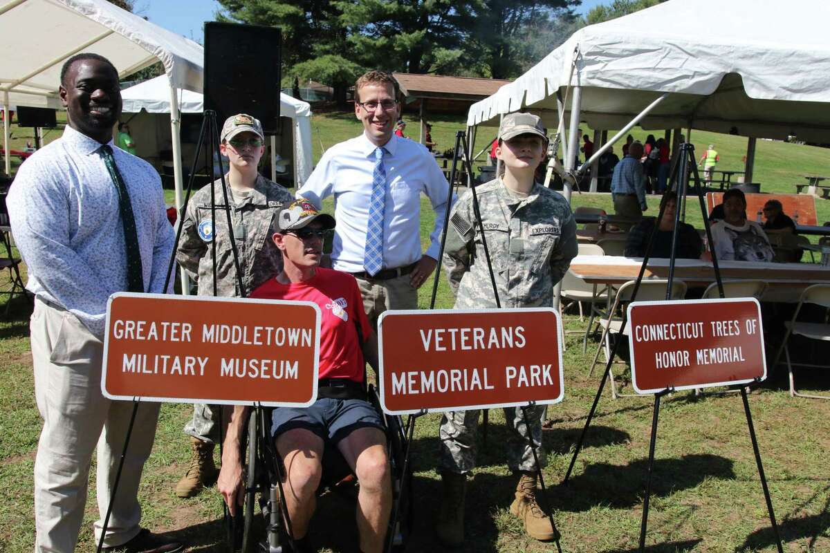 New bold signs direct motorists to 3 areas honoring veterans in Middletown