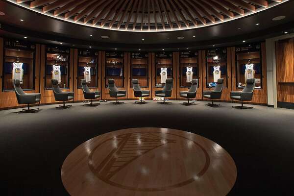 360 Degree Tour Warriors Locker Room And Player Luxuries At