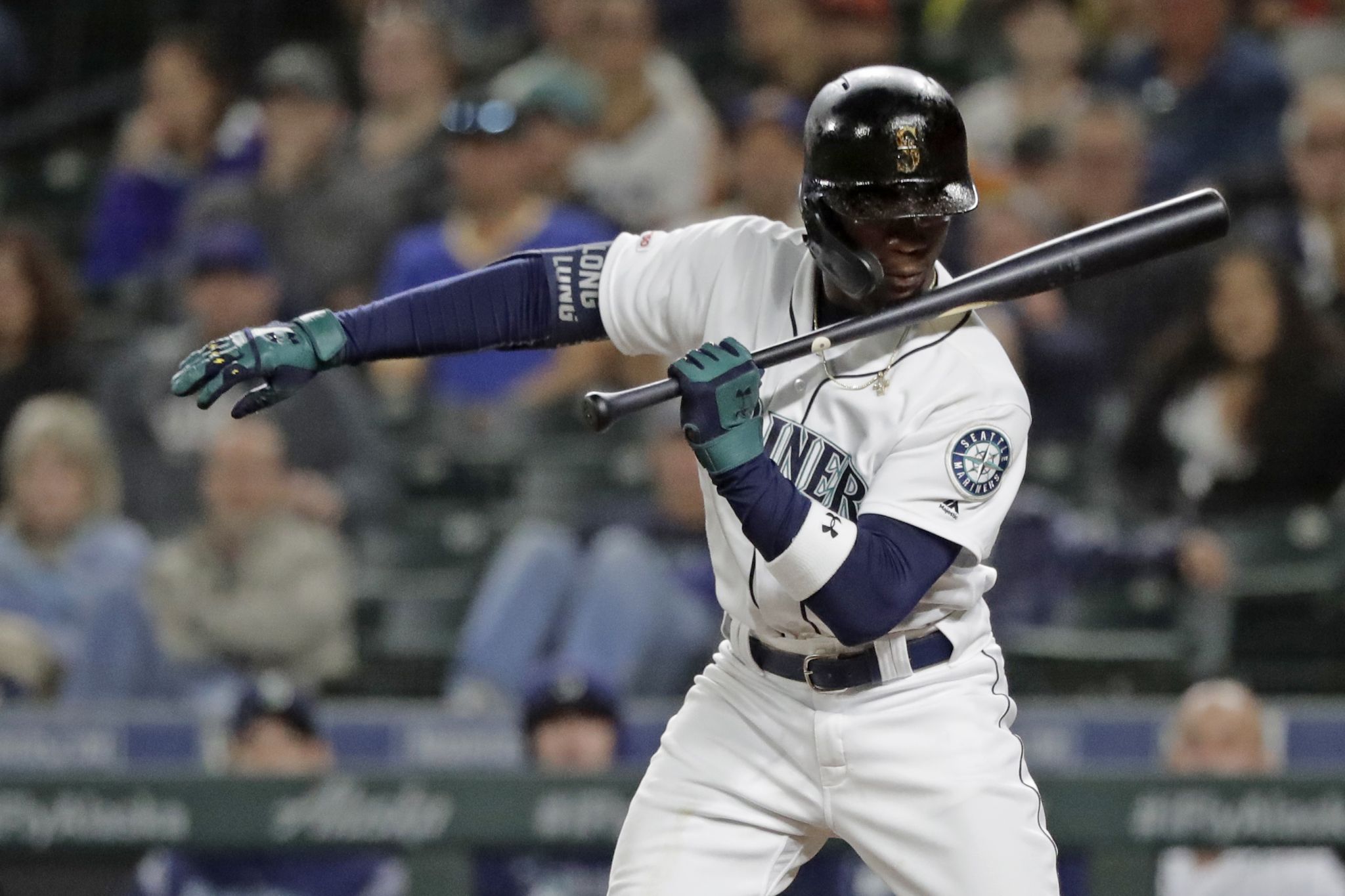 We're going to get it right': Mariners' Dee Gordon, Players Alliance work  toward equality for Black players in baseball