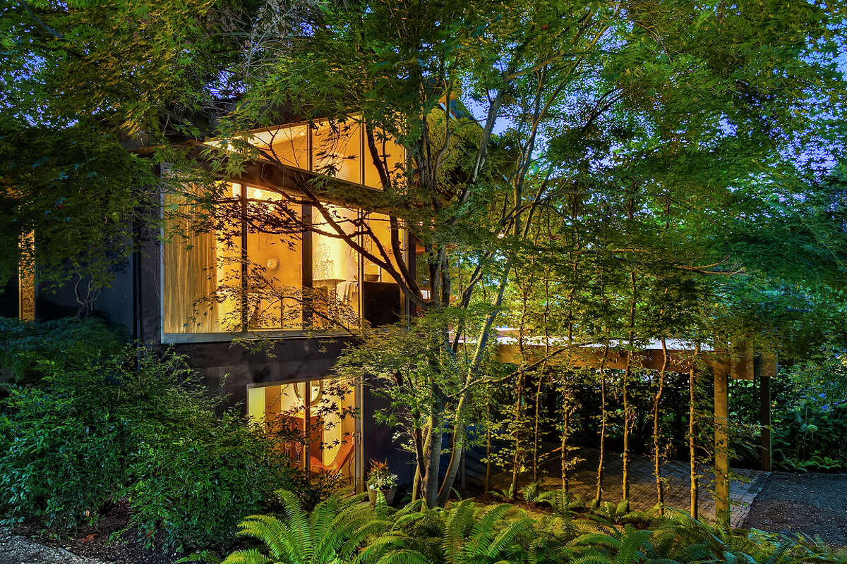 Denny Blaine midcentury home gets striking makeover, and can be yours