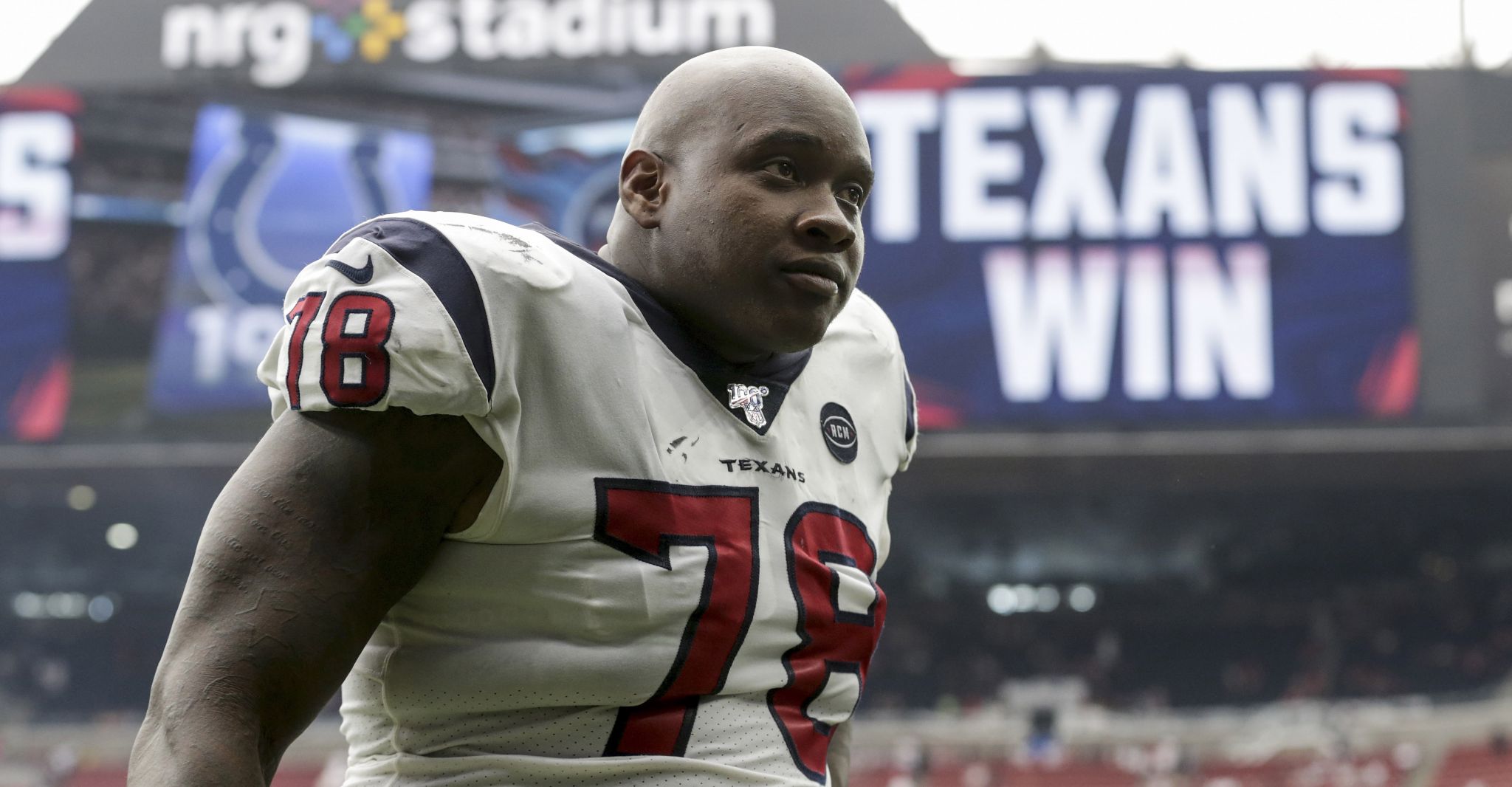 Texans' Laremy Tunsil limited with ankle, toe injuries