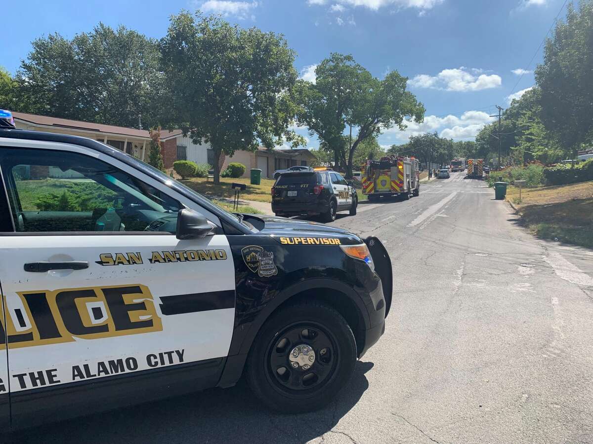 One man is dead and two others are hospitalized after a trio of landscapers accidentally cut through a live electrical wire Thursday morning, San Antonio police said.