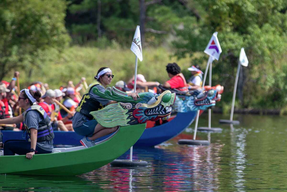 Hundreds on hand for kickoff of annual YMCA Dragon boat races