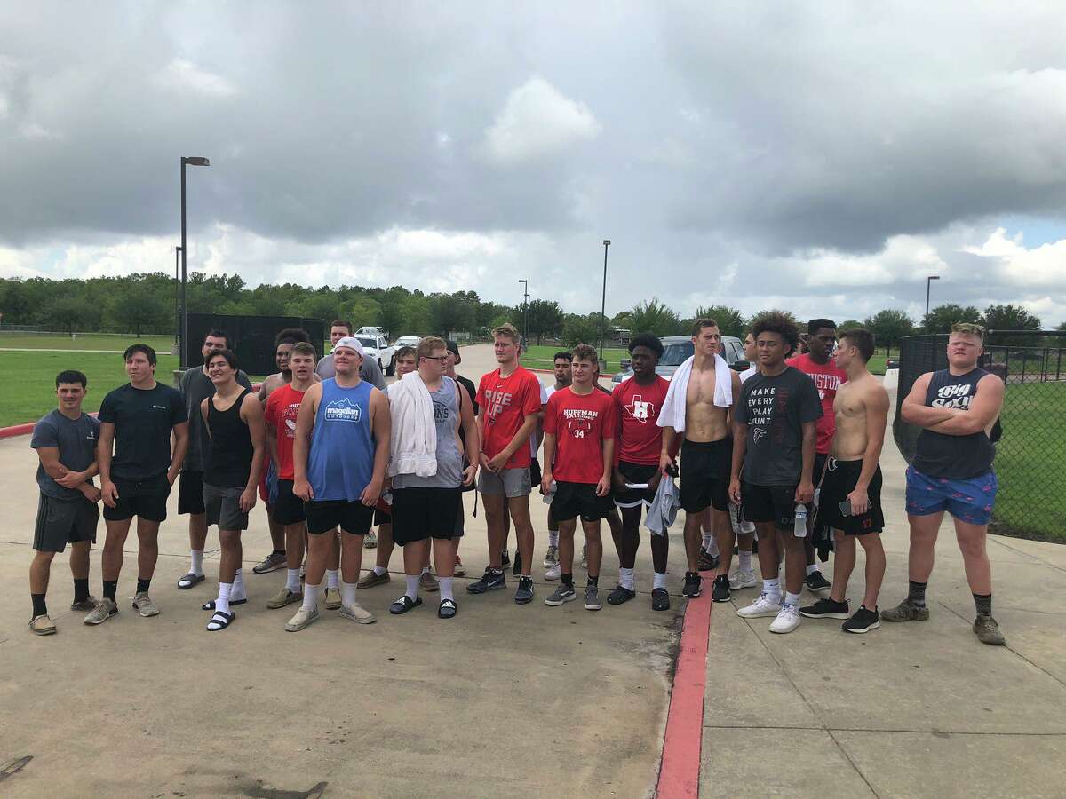 Hargrave athletes help homeowners flooded by Imelda