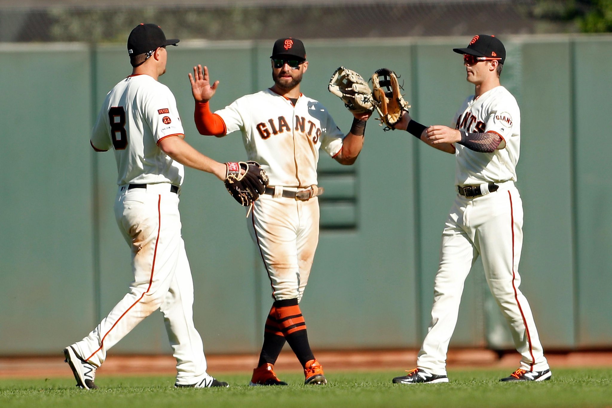 AP source: Pablo Sandoval to sign minor league deal with Giants