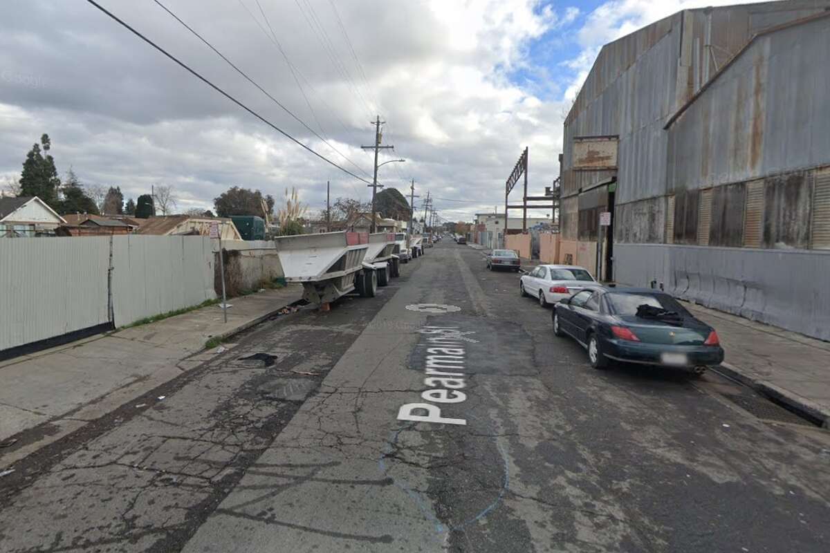 Dramatic before and after photos show Oakland street cleanup