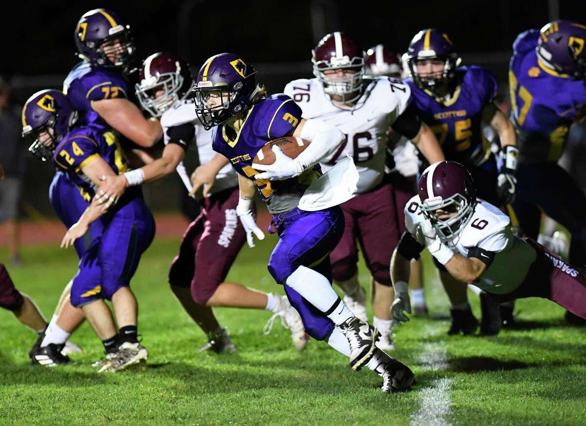 High school football Friday's scores and photos