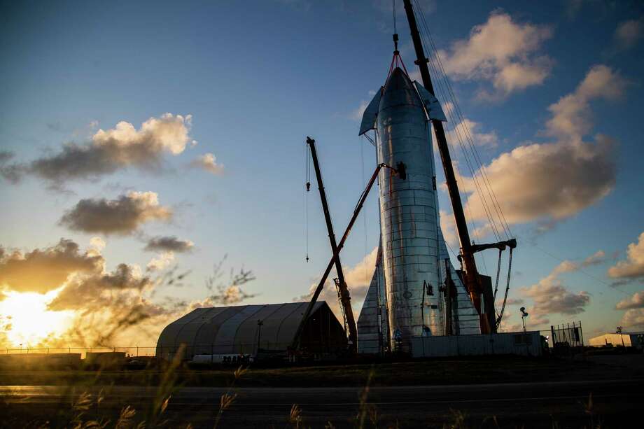 SpaceX's Starship Mk1 prototype already with the bottom and top halves joined on Friday, Sept. 27, 2019, in Boca Chica. Photo: Marie D. De Jesús, Houston Chronicle / Staff Photographer / © 2019 Houston Chronicle