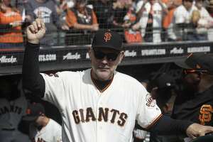 Steve Kerr, Willie Mays, more honor Bruce Bochy during last game