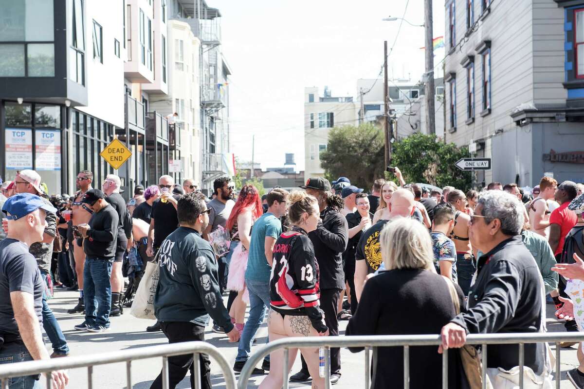 Pup Play Latex And Bondage Here S What We Saw At The 2019 Folsom