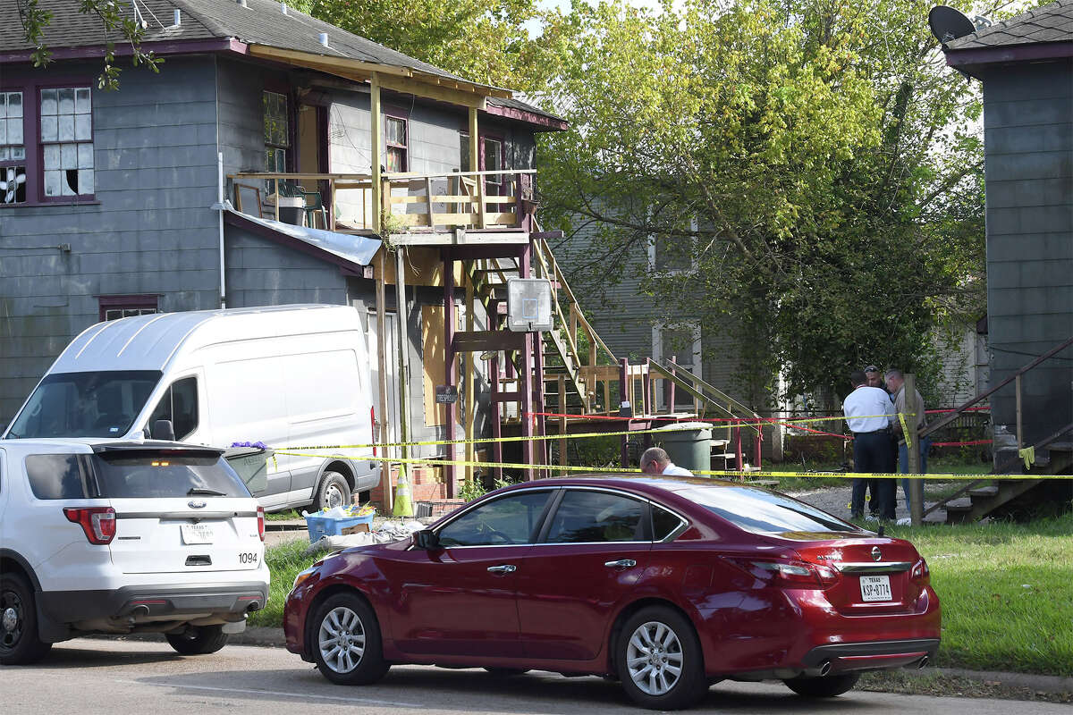 4 dead in Beaumont shooting