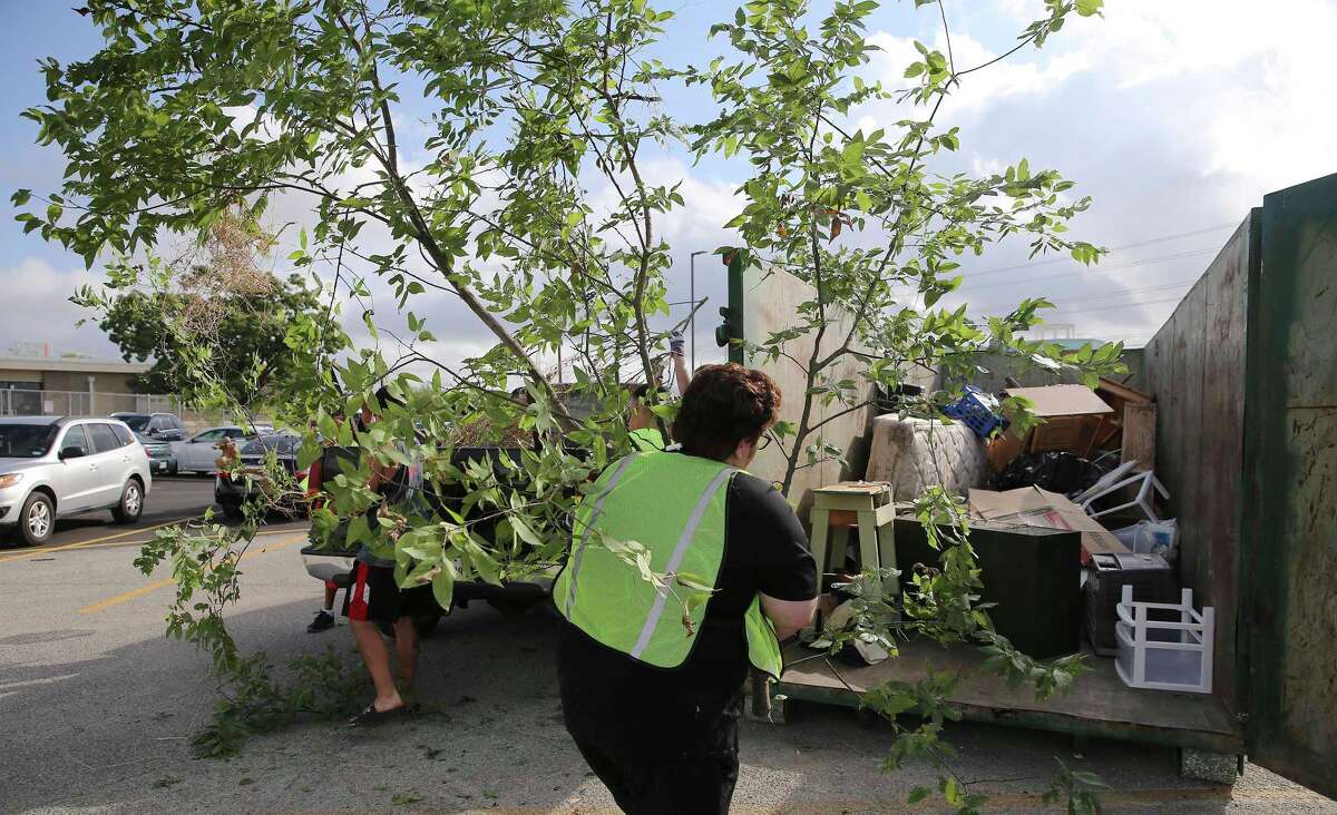 College students volunteer at community clean up on Northeast Side of San Antonio