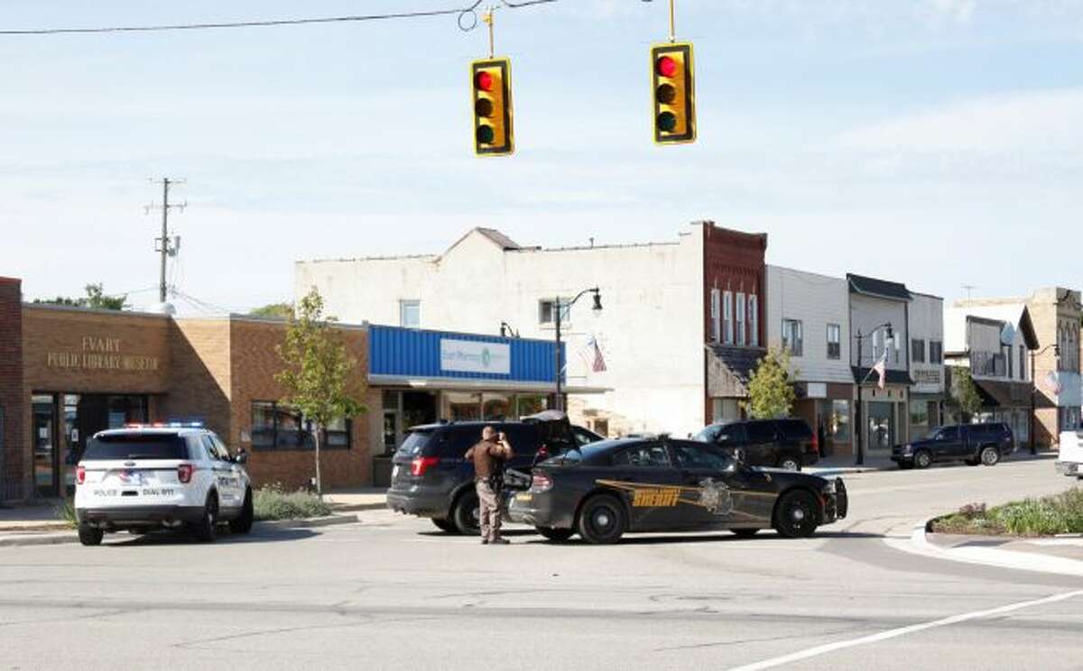 Officers clear 'emergency condition' following wellbeing check in Evart