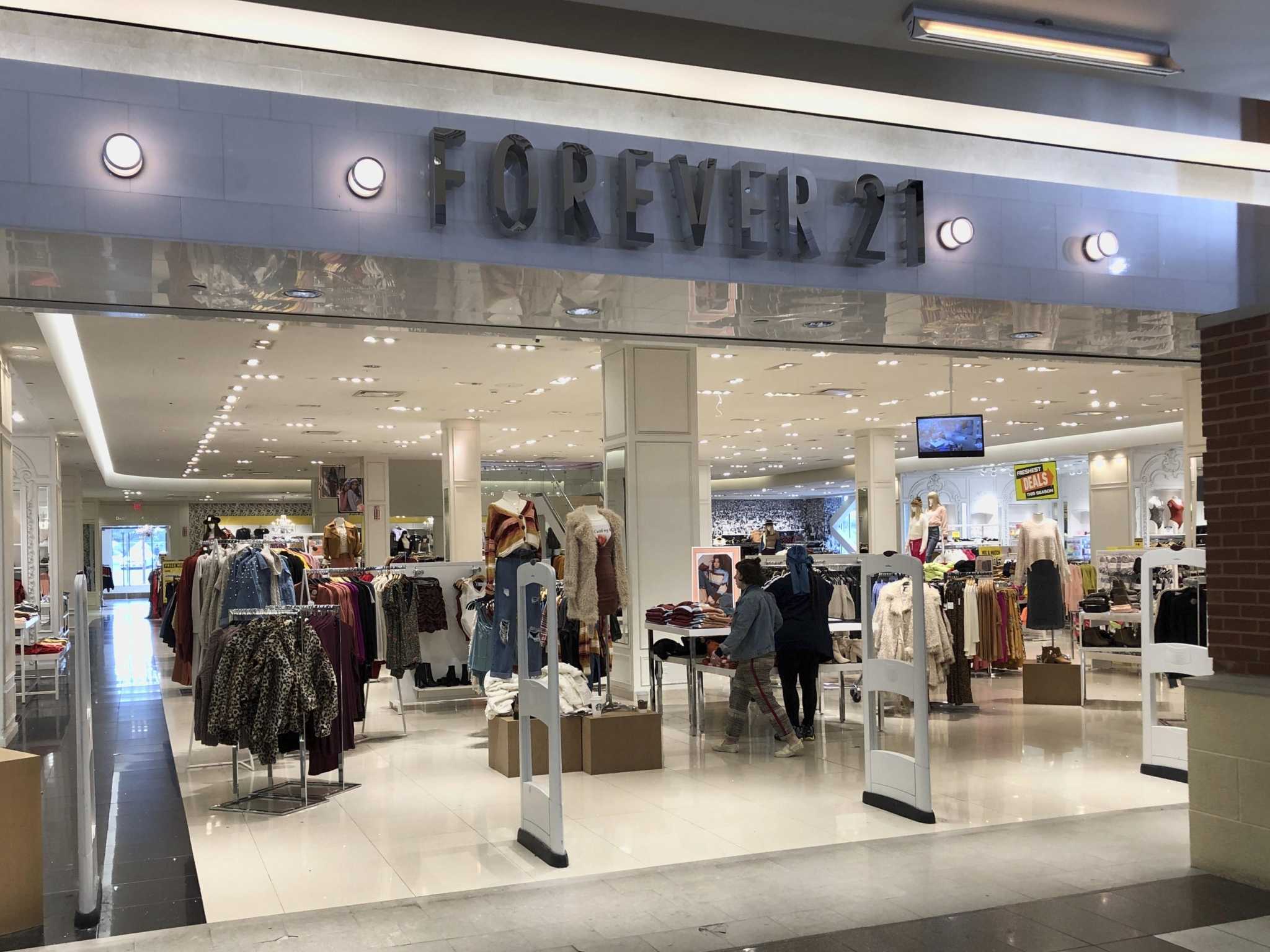 Forever 21 declares bankruptcy, to 