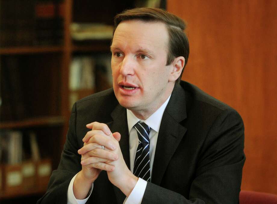 Murphy's lack of a Connecticut home legal - The Middletown Press
