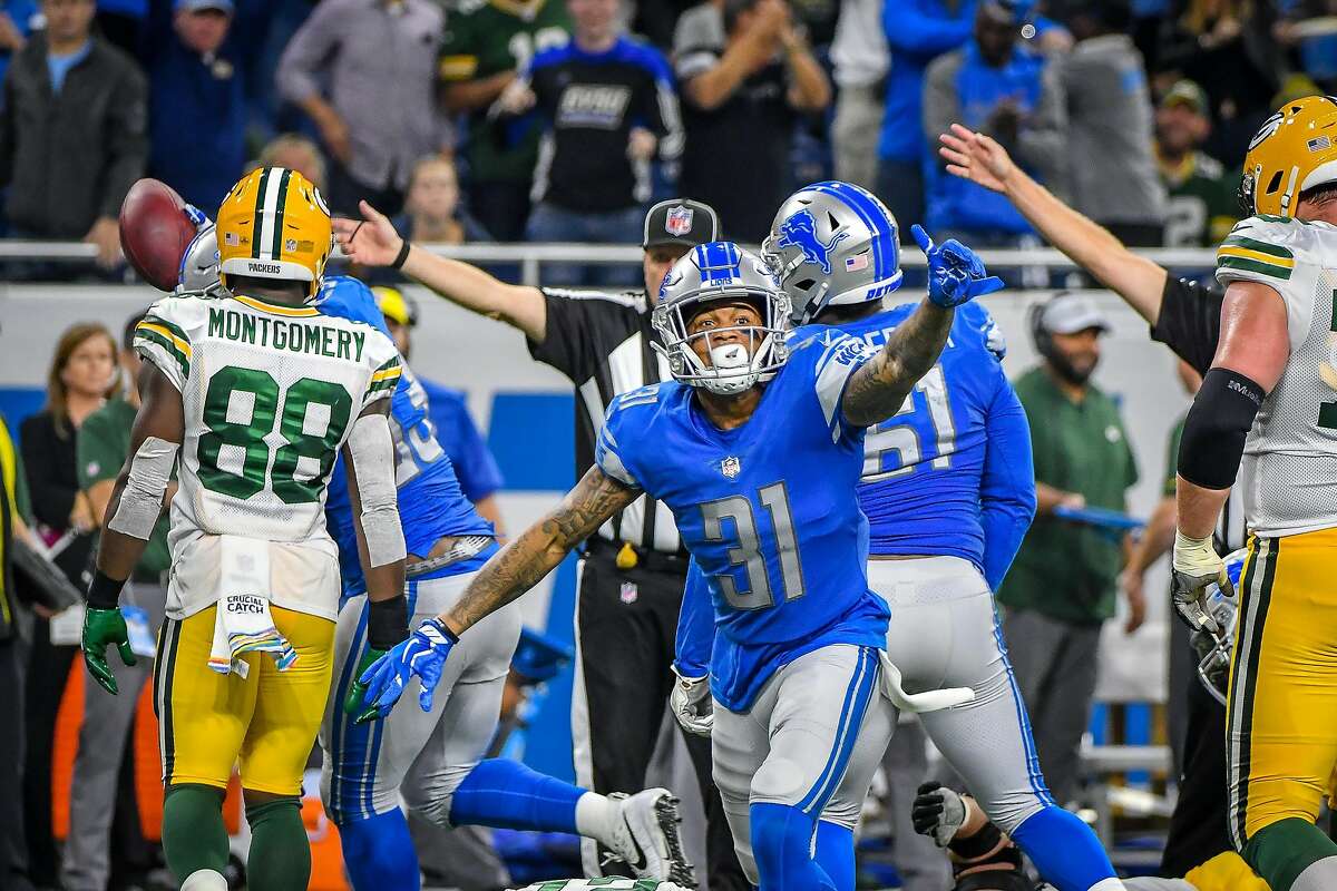 Detroit Lions cornerback Teez Tabor (30) lines up against the