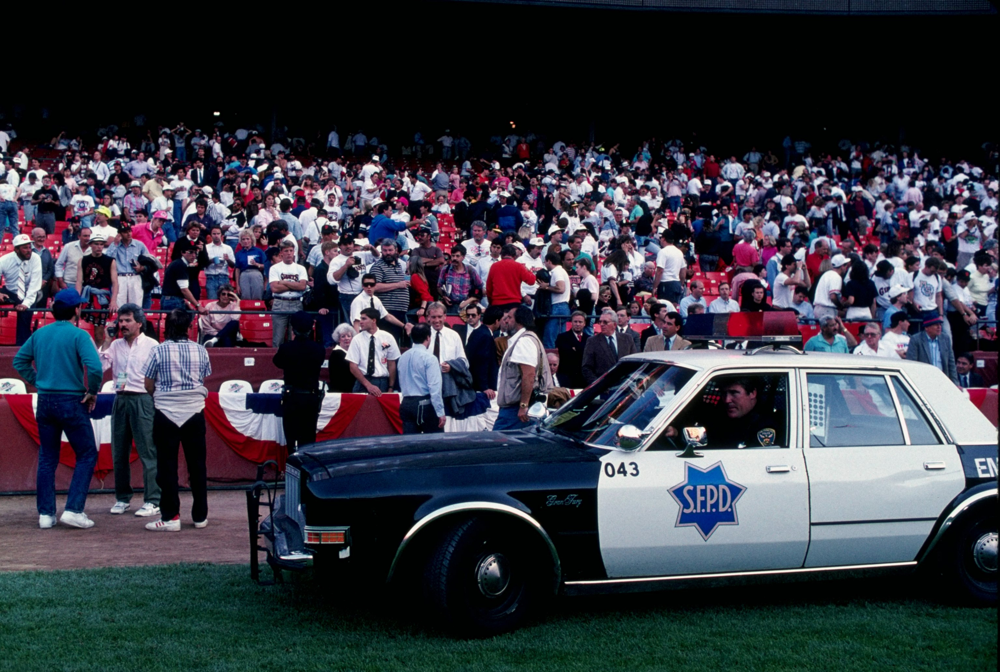 1989 World Series Baseball, Game 3, Candlestick Park, San …