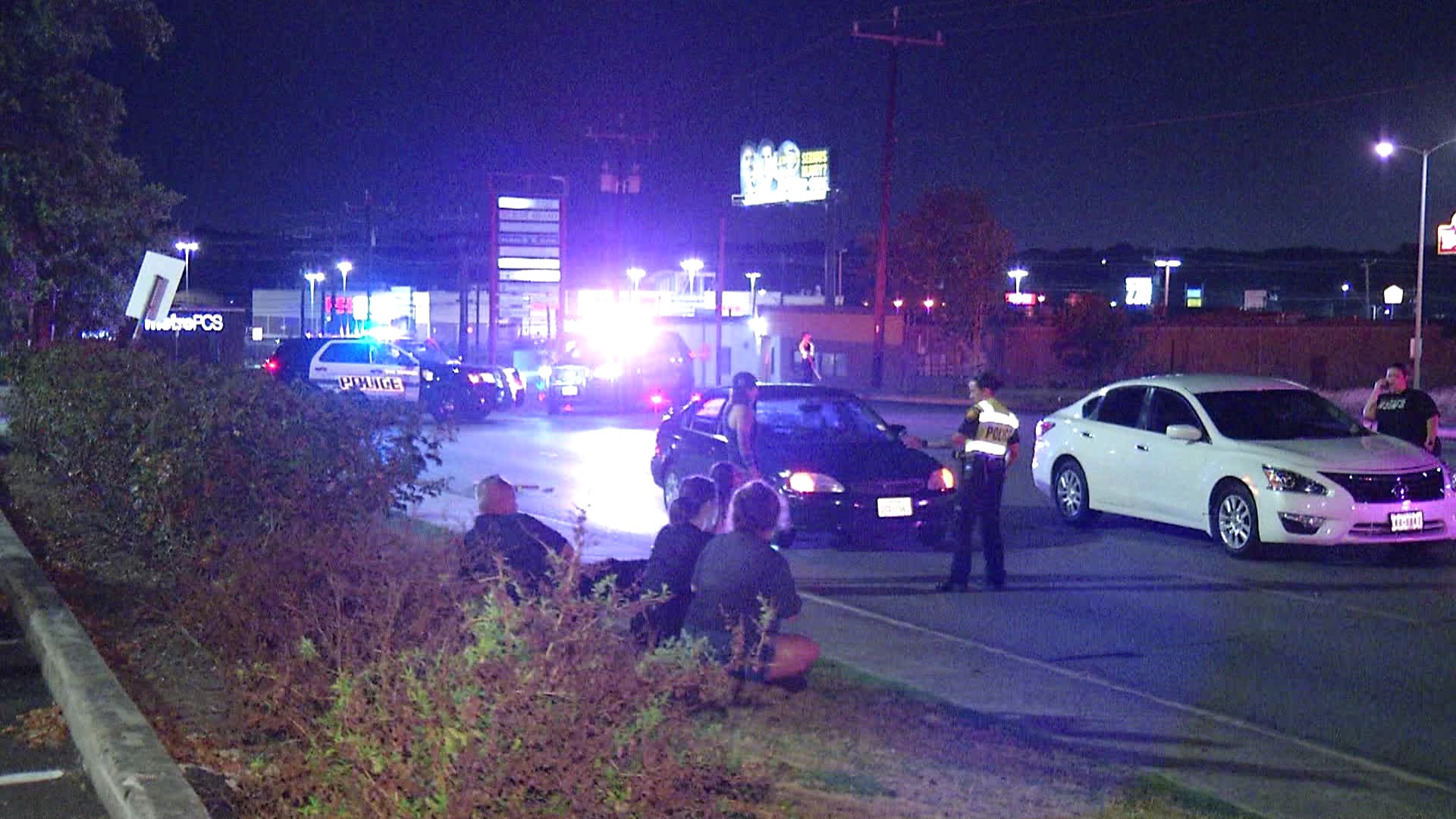 Sapd Man Hit By Car While Crossing Street On Northeast Side Hospitalized 