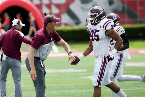Yale S Tony Reno To Square Off Against Former Assistant