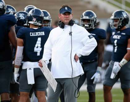 Rice Football With Players Scattered Uses Video Meetings To Stay