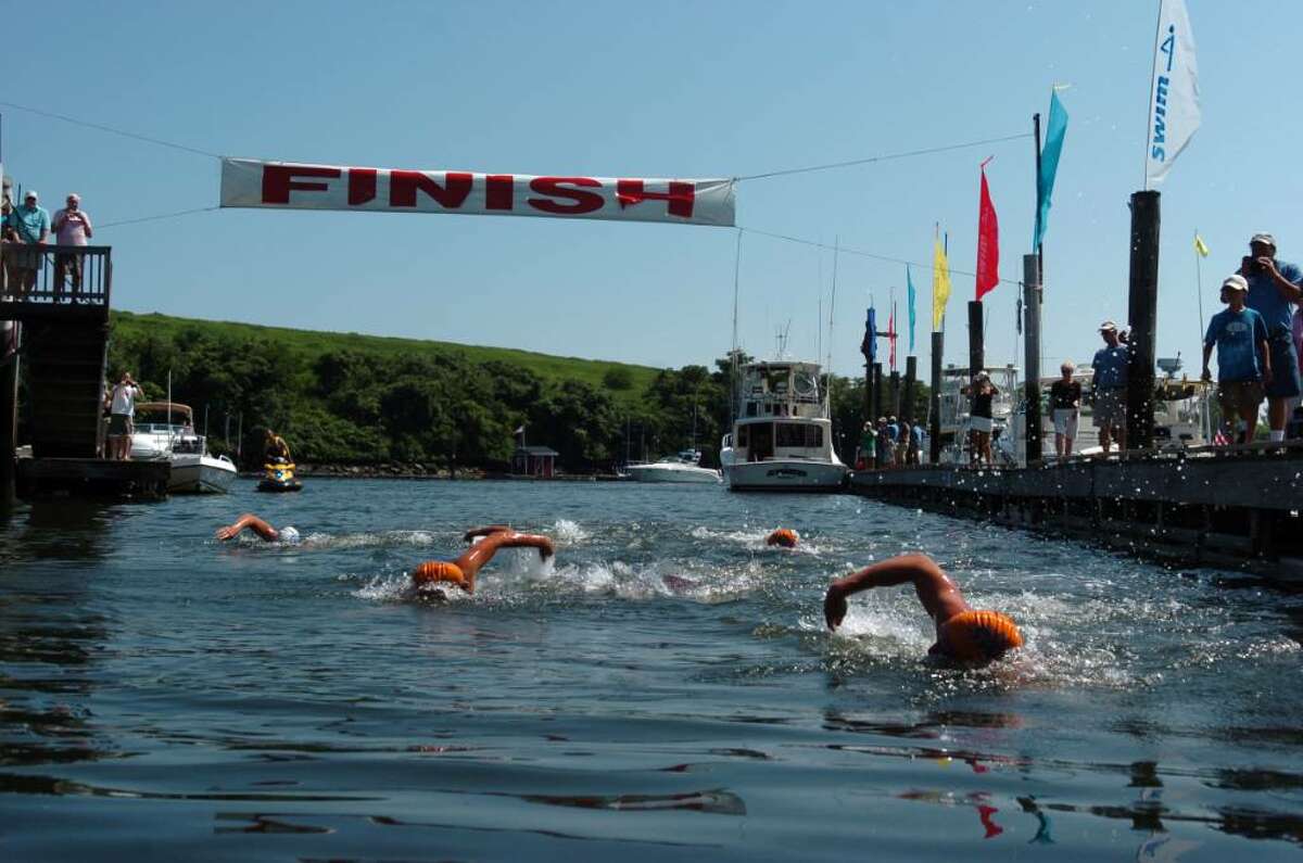 Norwalkers unite for Swim Across the Sound