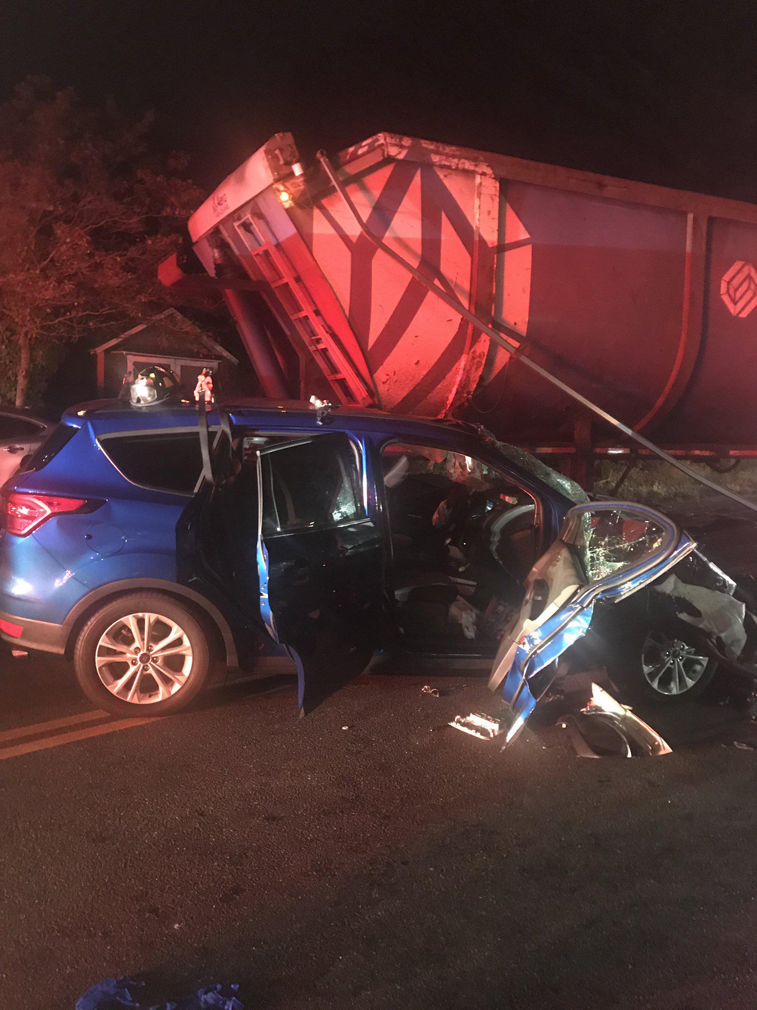 One hospitalized after Hamden crash involving vehicle, truck